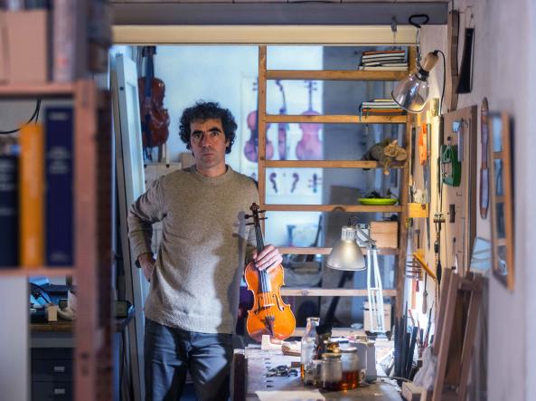 Martino Ius, liutaio a Milano